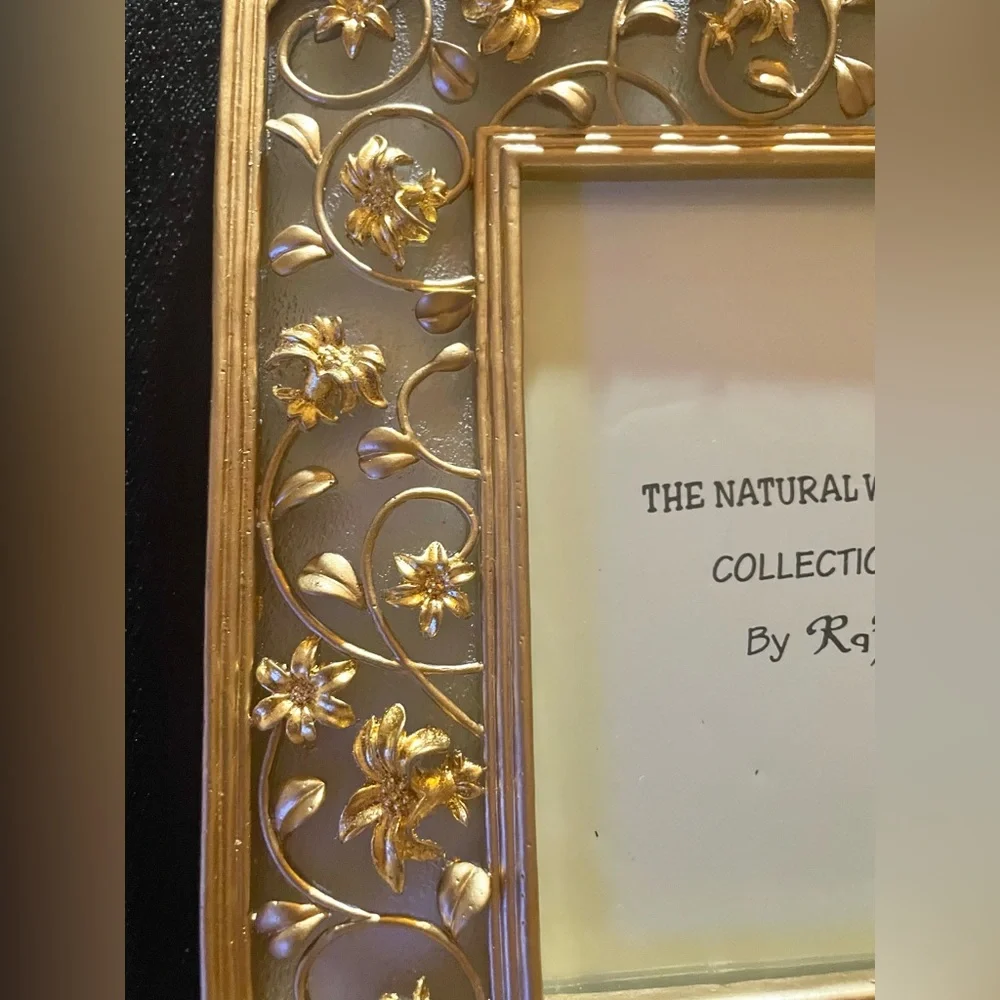 Yellow-Gold Colored Floral 3-D Frame 8” x 6.5” / Picture Glass 4.5” x 3”